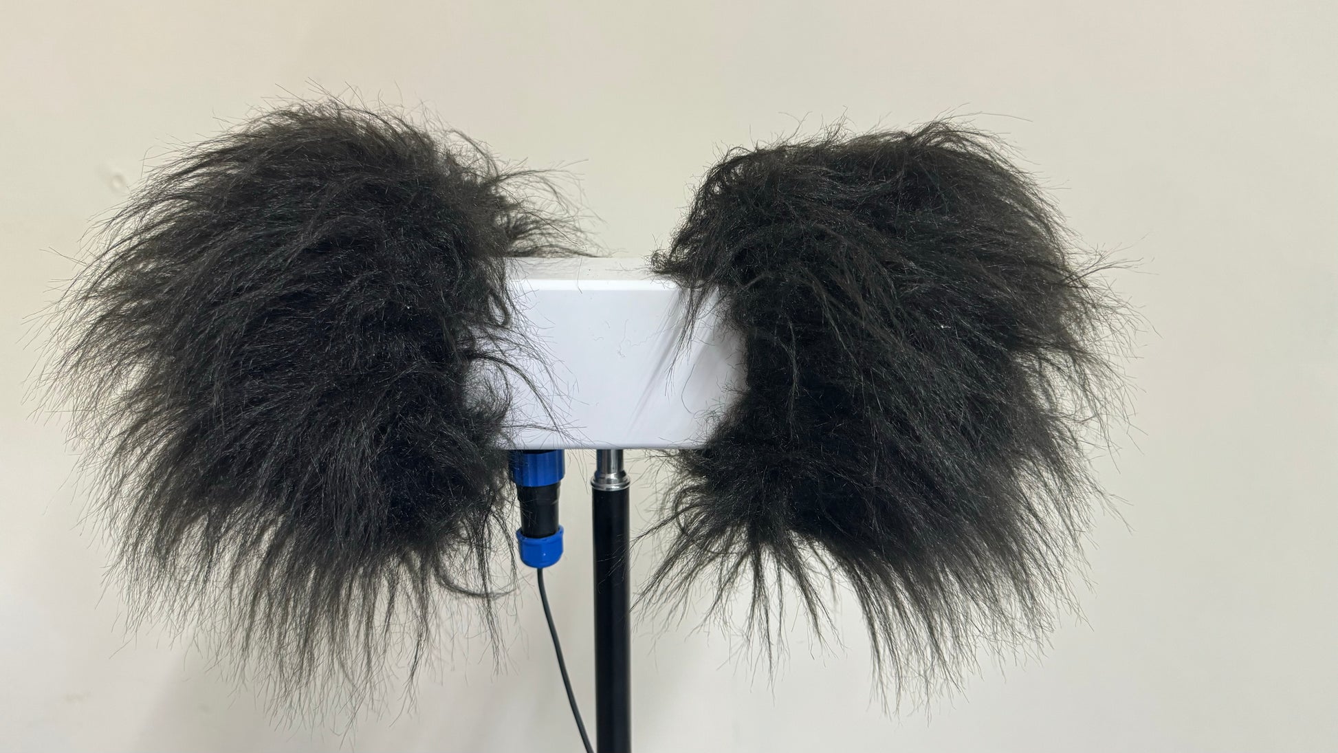 Weatherproof Microphone Outdoor weatherproof binaural 3D microphone – SR3D Binaural Microphones